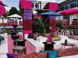 Delhi Beistelltisch gross 0